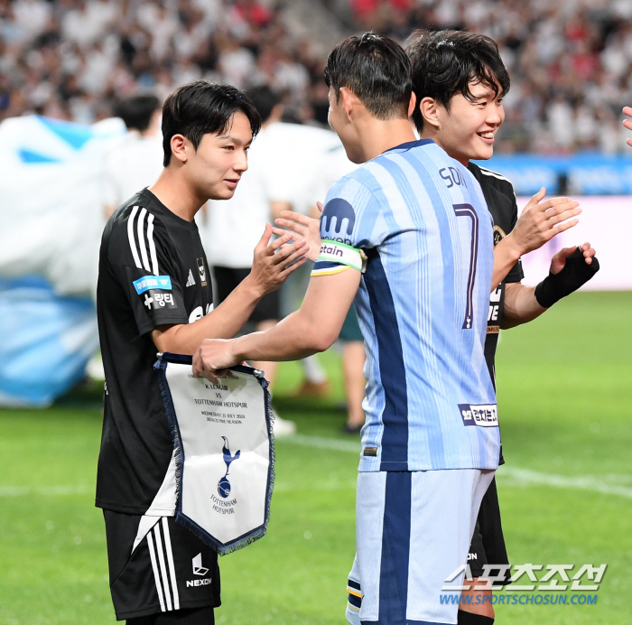 '제가 양민혁 입니다!' 미친 드리블→로얄 따돌린 턴, 토트넘 입단 앞두…