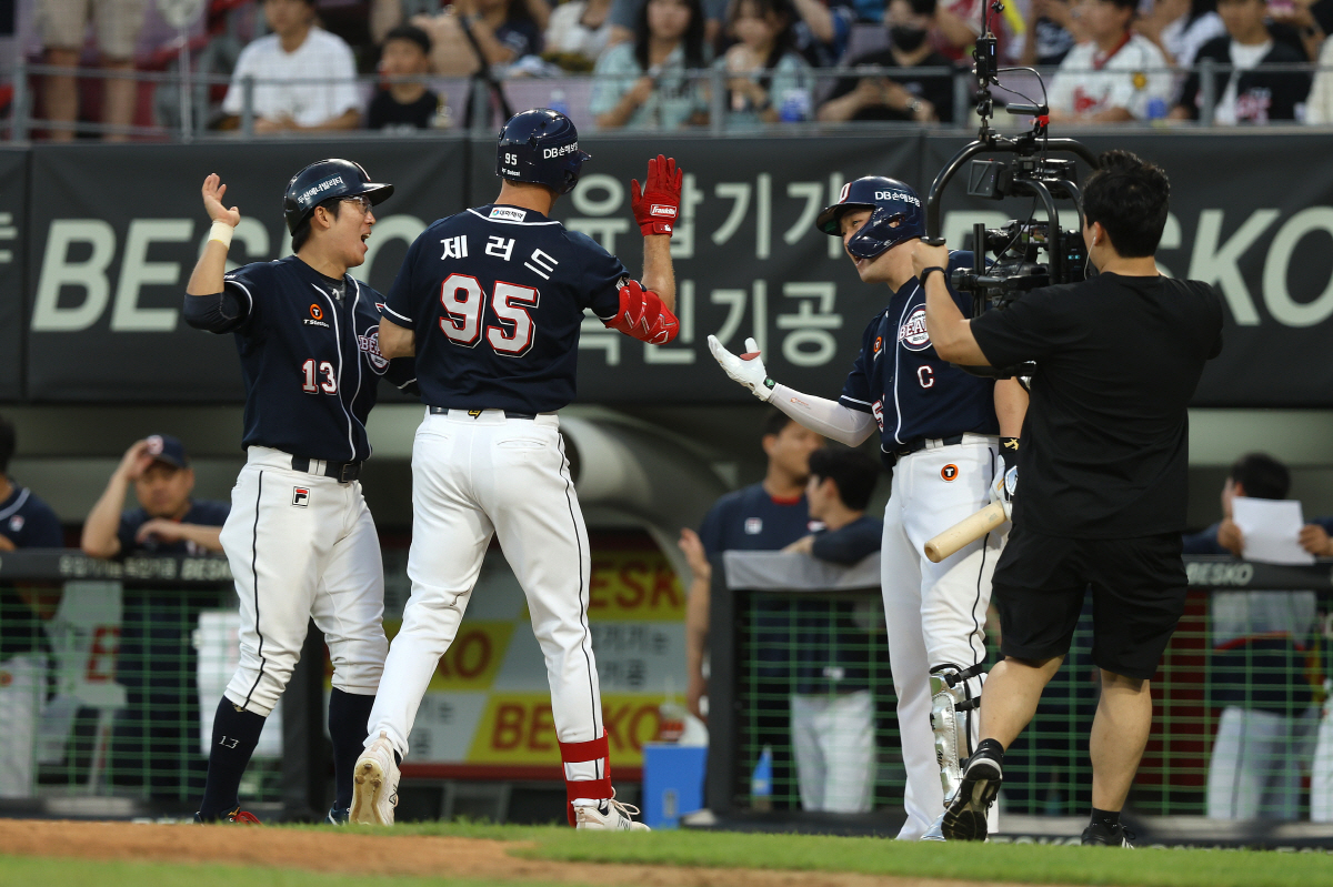 야구 점수 맞습니다! KBO리그 최초 30점 경기 탄생…역대 최다 득점 …