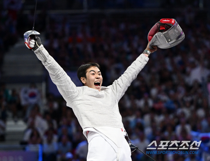 '5득점 무실점' 도경동의 미친 활약,男사브르 3연패 '최고의 신스틸러'…