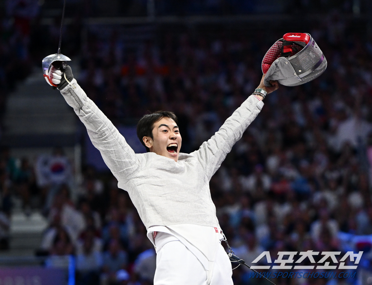 '5득점 무실점' 도경동의 미친 활약,男사브르 3연패 '최고의 신스틸러'…