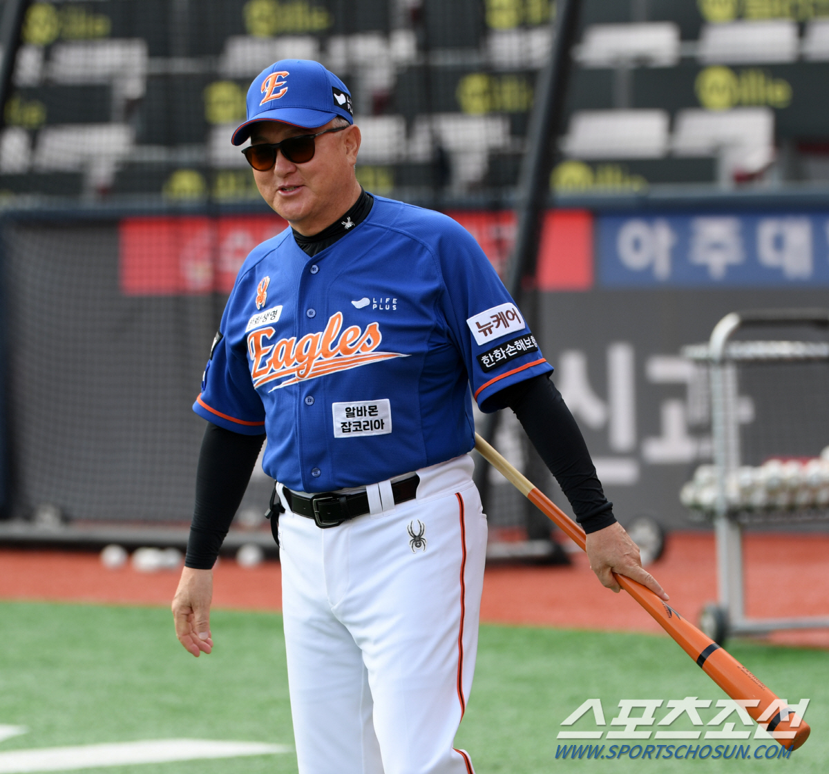 "좋아 잘하고 있어" 5연승 한화 훈련 분위기 최고...선수들 향해 무한…