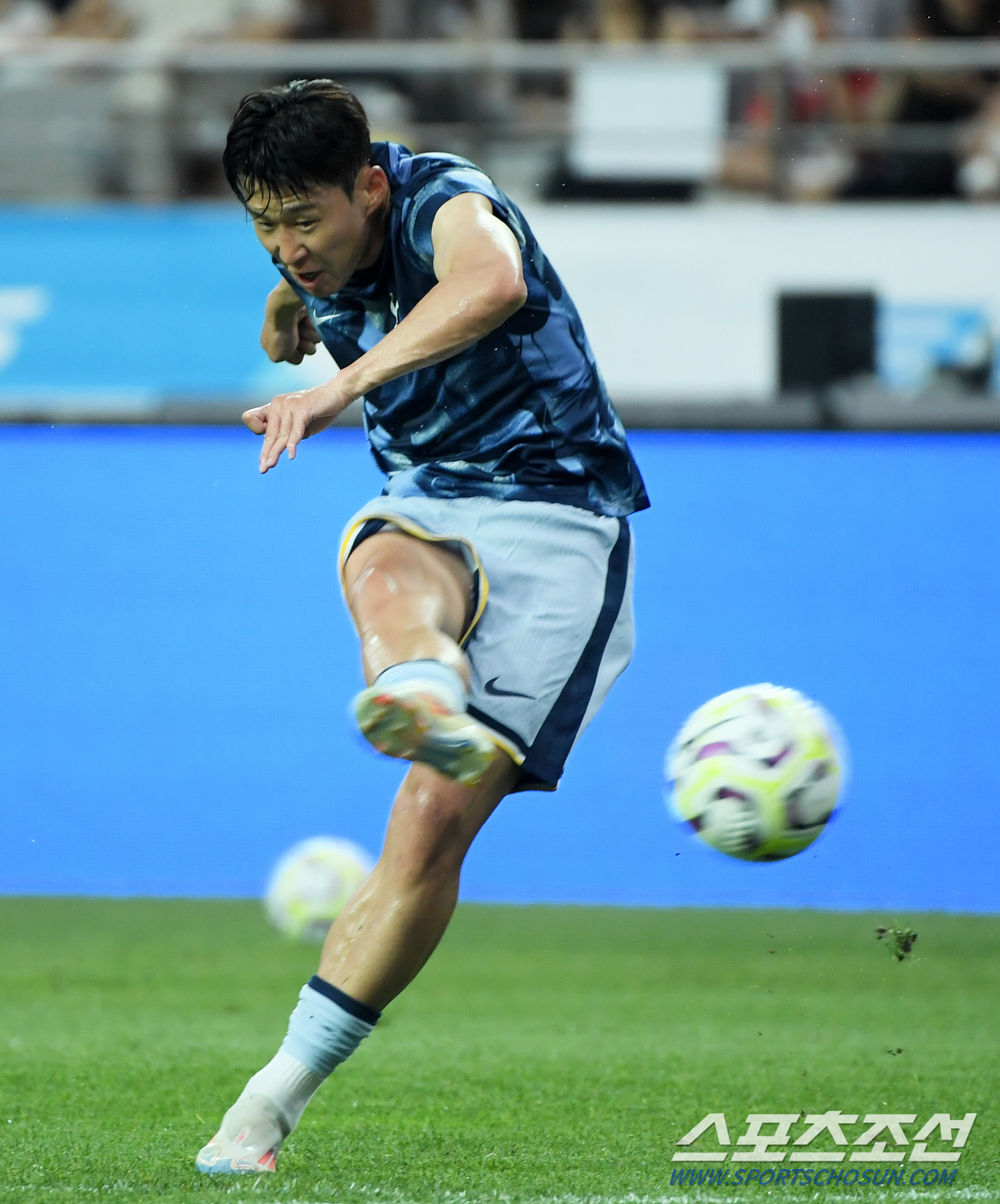 "금세기 EPL 최고" 손흥민, 토트넘 역대 최고의 영입생 순위 3위에……