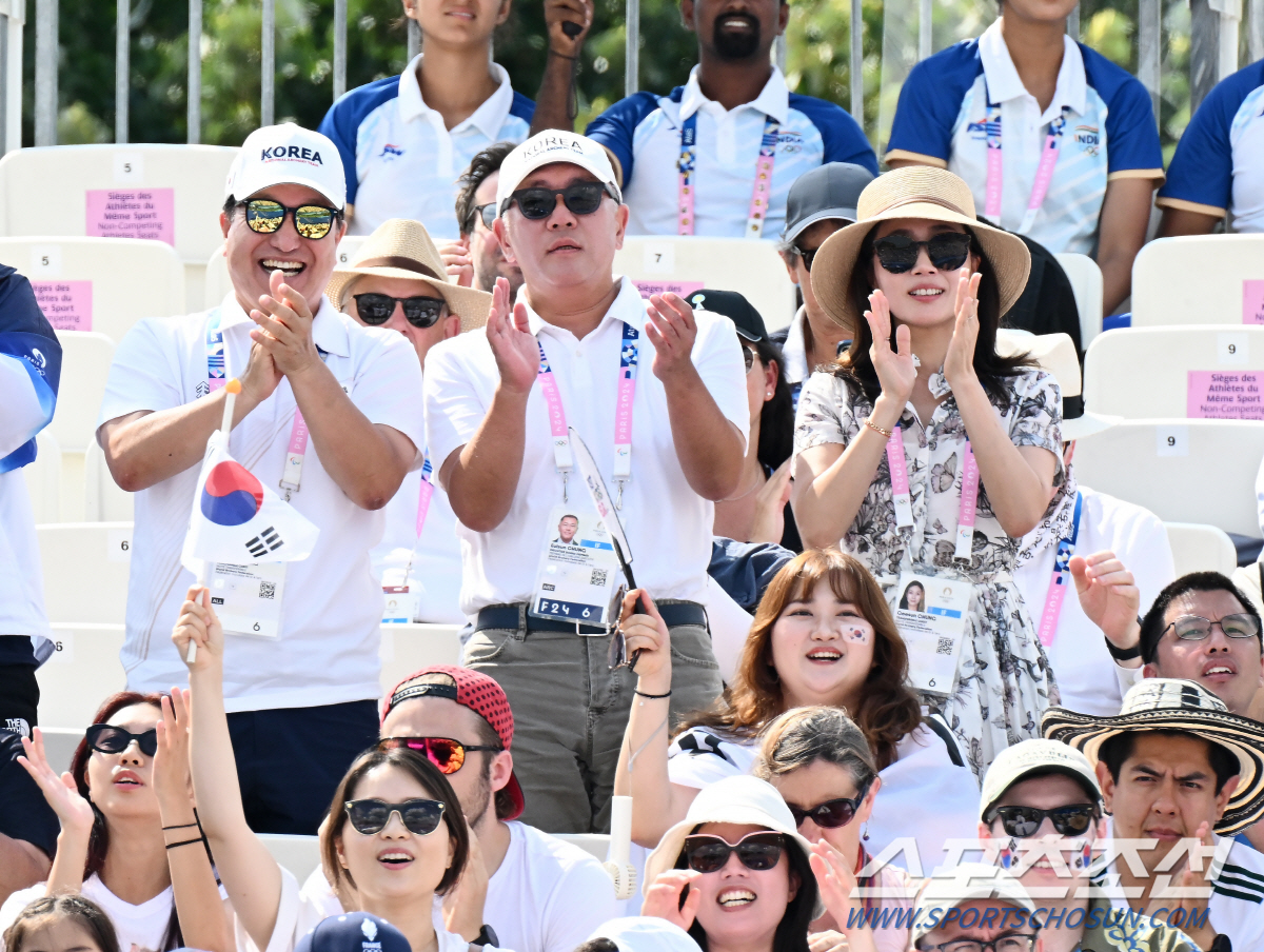 '역시 세계 최강 듀오' 김우진-임시현, 혼성전서 퍼펙트 금메달 '2관왕…
