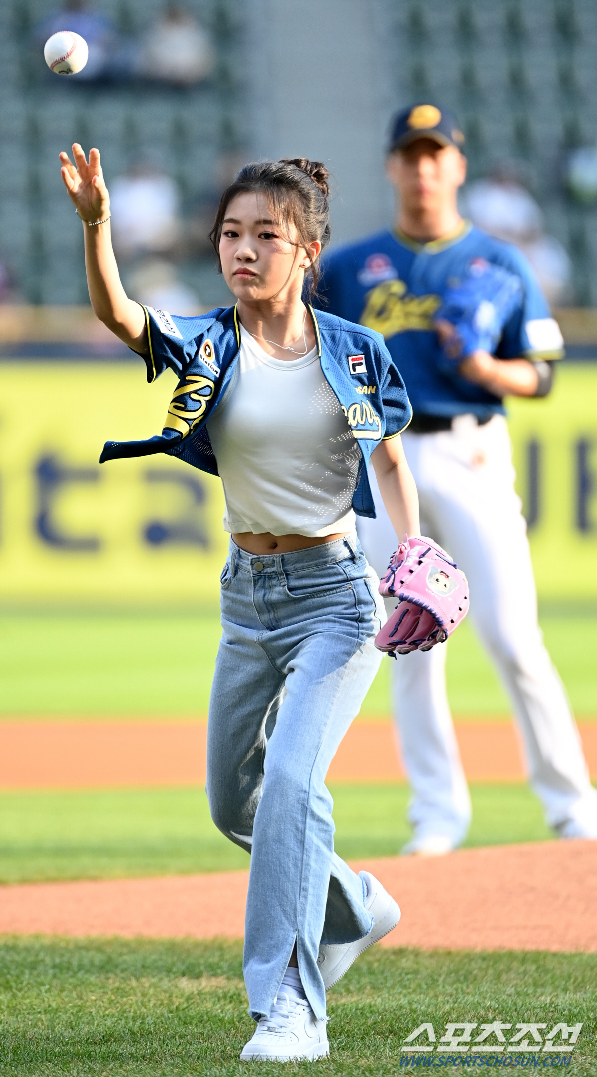 [포토] 나하은, 베어스 승리 기원!