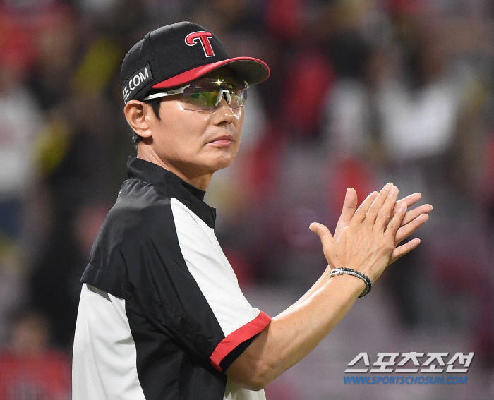 폭염 경기 강행, 뿔난 염경엽 감독의 파격 제안 "경기 시간 7시로 늦추…