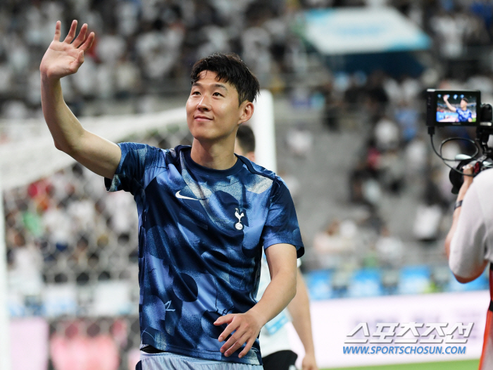'악성루머에도 팬부터 챙겼다'→"잊지 못할 추억, 감사합니다" 손흥민, …