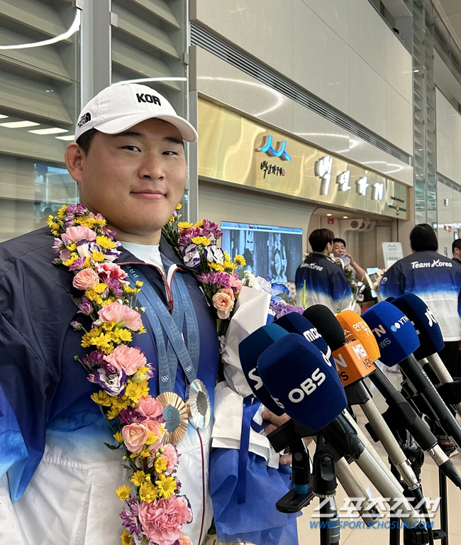 '역사상 최고 성적인데' 웃지 않은 김민종 "금의환향 아니고 은동환향이에…