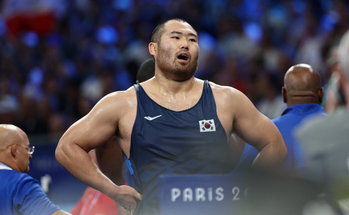 [올림픽] 괴물 뒤에 또 괴물.. 레슬링 130kg 이승찬, 패자부활전도…