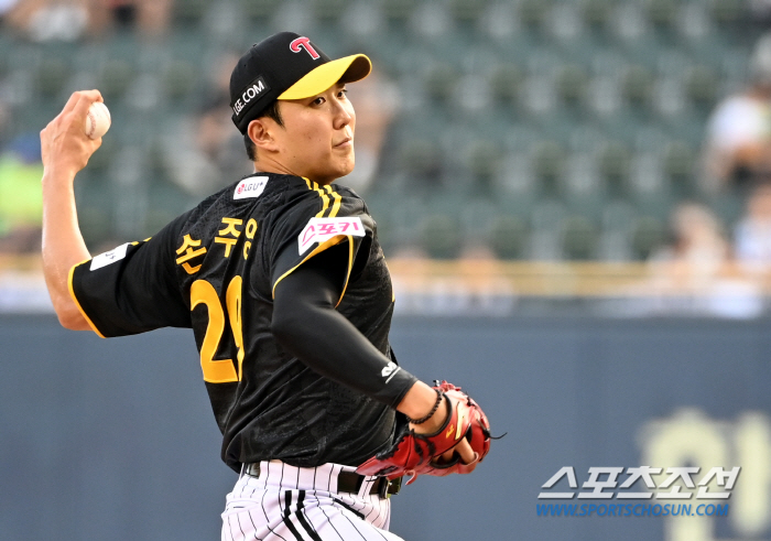 '0:1→7:2→7:6' '신인 마무리의 154km 5아웃 세이브' 두산…
