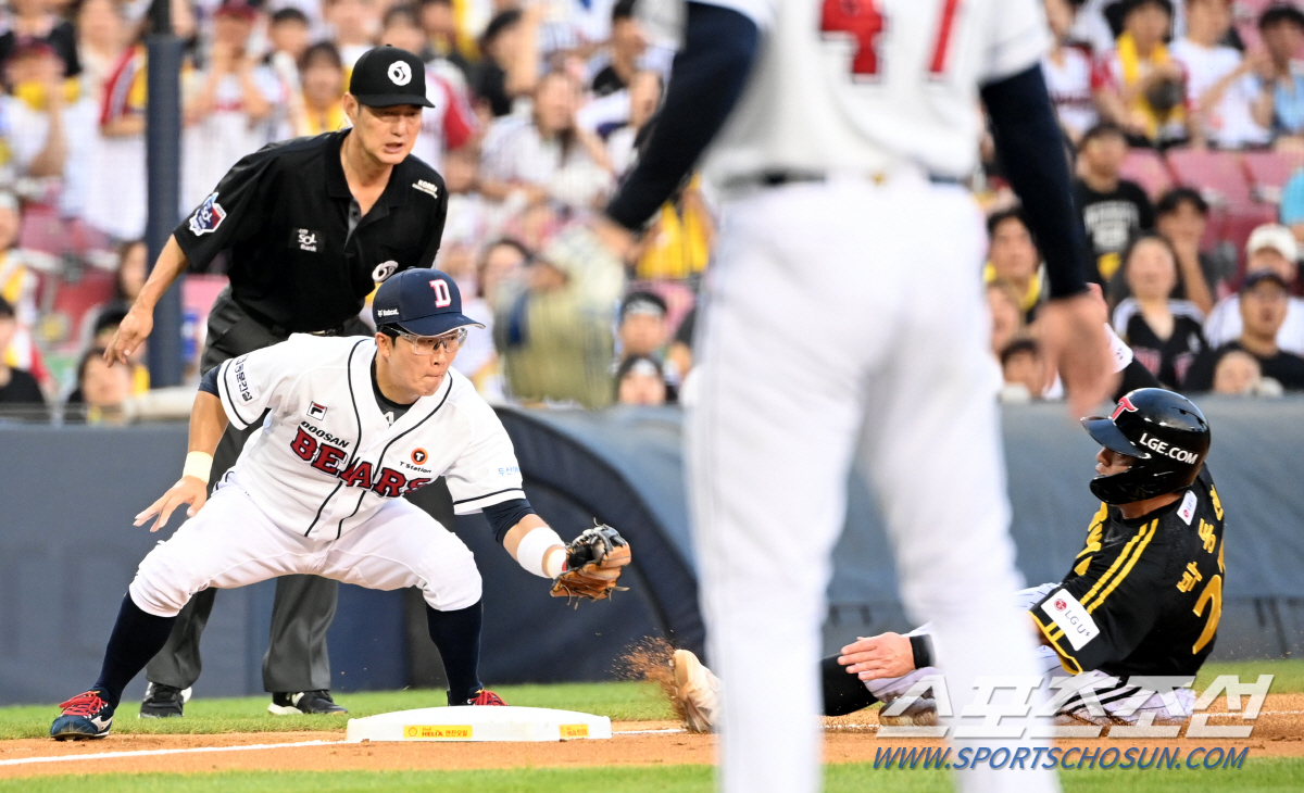 '0:1→7:2→7:6' '신인 마무리의 154km 5아웃 세이브' 두산…
