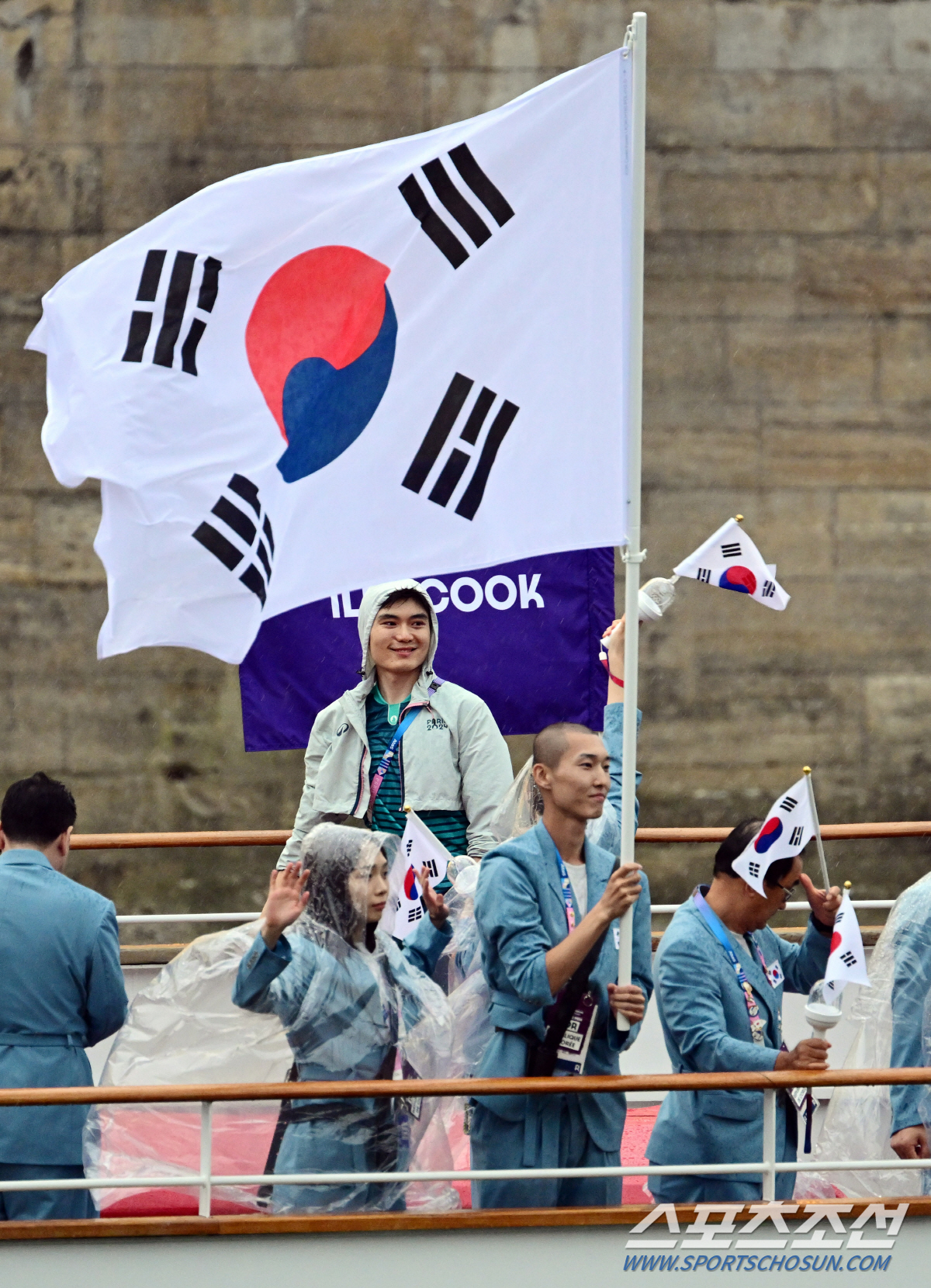 '한국 육상 트랙&필드 첫 메달 도전!' 우상혁의 쇼타임이 시작된다[올림…