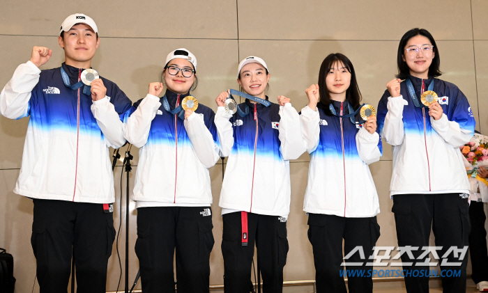 [올림픽]환호 받은 '금빛 자매' 오예진→반효진→양지인 "이제야 金 실감…