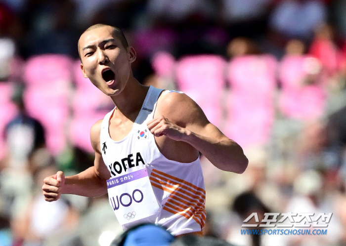 '스마일 점퍼의 위대한 도전' 우상혁, 메달 위한 승부처는 '2m35'[…