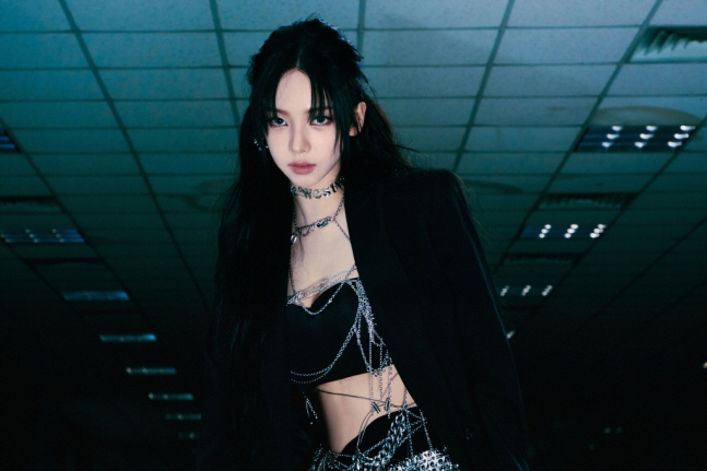 에스파 카리나, 누아르 연기 도전 "새로운 모습 예쁘게 봐주셨으면"