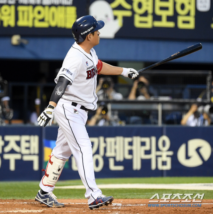 '302억 FA도 급해진다니...' 그래도 필요할 때 역전 스리런 빵. …