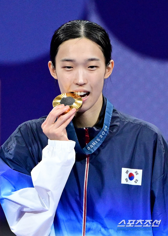 [올림픽]금메달 목에 걸고 "삼겹살에 된장" 외친 183cm→57㎏, 女…