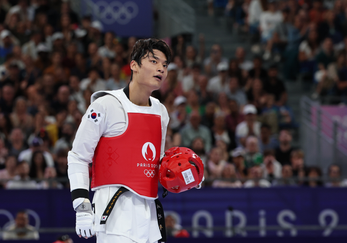 '태권도, 3일 연속 金 실패' 서건우, 남자 80㎏급 4강에서 이란 복…