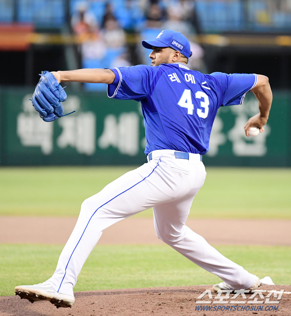 '비가 만든 외인 빅매치' ML 36승 거물 데뷔전 첫승 vs ML 0승…