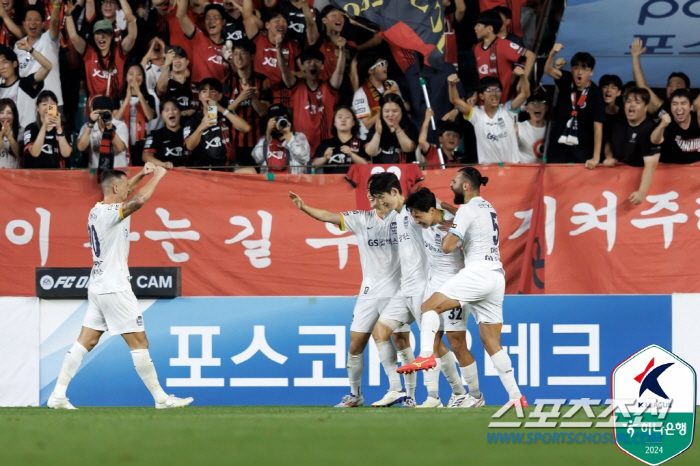 [포항 현장리뷰] 김기동의 서울, 3전4기! 드디어 포항 이겼다! 스틸야…