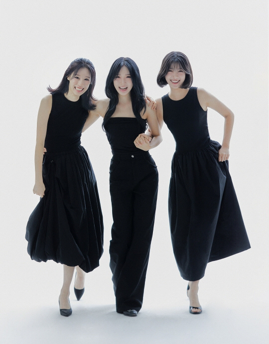 前 피프티 피프티 3인, 고현정 소속사와 전속계약 "새 걸그룹 준비" […