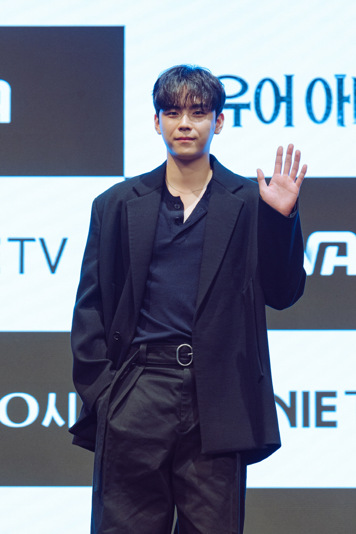 [SC현장] "우리 왜 이제서야 만났나"…'유어 아너' 손현주vs김명민,…