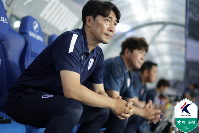 [K리그2 현장코멘트] 변성환 수원 감독, "10경기 무패,기쁘지 않다.…