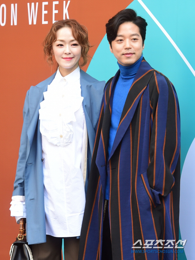 김윤아♥김형규, 강남역명 '11억 낙찰' 치과 운영 오해 "페이닥터일 뿐…