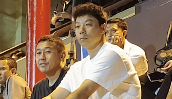 "경기장에서 기도 소리가?" '신태용 오른팔' 염기훈 인니 코치가 받은 …