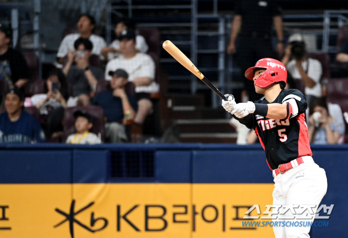 최연소+최소경기 30-30 달성! 천재 김도영의 폭주, 이제 남은 산은 …