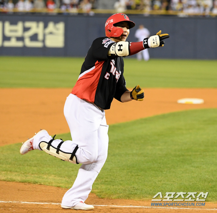 '0:1→2:1→11:1→14:4' 2위는 확실히 팬다! 선두 KIA, …