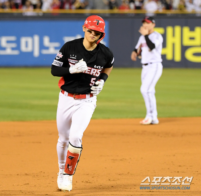 30-30+만루포에도 "기분 별로"...속 깊은 천재, 아직도 배고프다[…