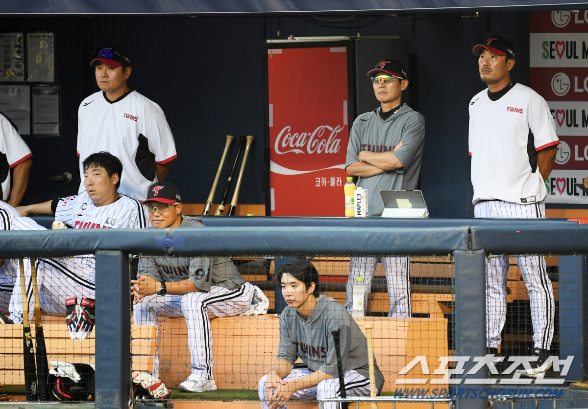 '호랑이 엉덩이' 만진다더니 3승12패...민낯 드러낸 LG, 'KIA …