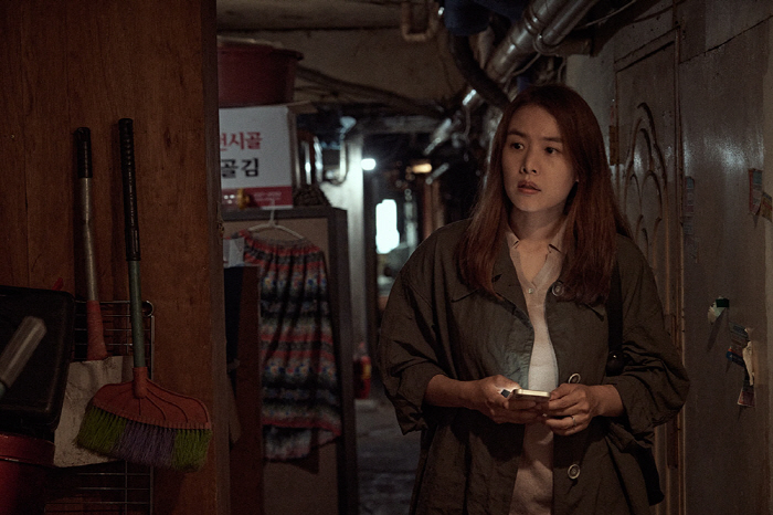 '늘봄가든' 조윤희 "예능 이어 스크린 활약? 좋은 기운 받고 개봉하게 …