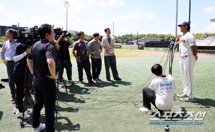 '전설' 양동근 키운 노부부, 이젠 손자의 KBO 데뷔 기도 "지명 받으…