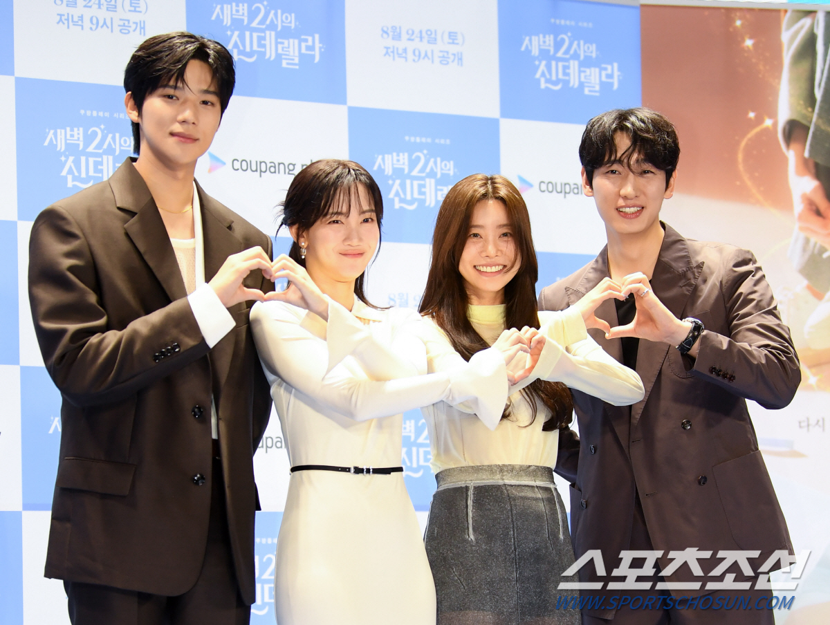 [포토] 문상민-신현빈-박소진-윤박 '달콤한 사랑이야기'