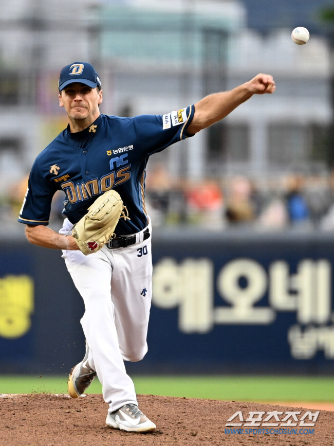 감기몸살→5㎏ 빠지고도 "던지겠다" 추락한 팀 위한 에이스의 투혼, 연승…