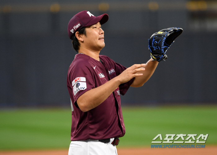 '5이닝 2실점' 호투에도 하루만에 2군행→이형종과 자리바꿈…'ERA 7…