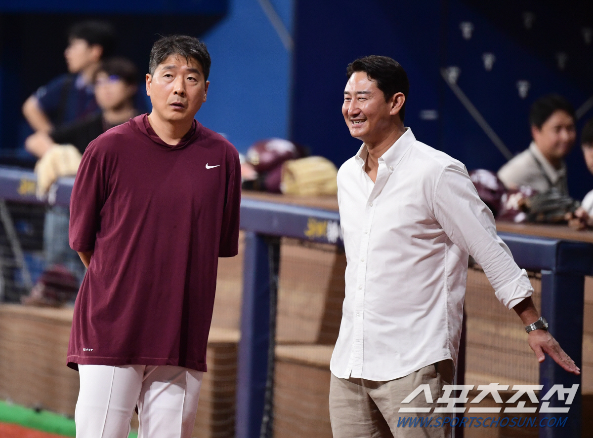 염갈량 향한 고춧가루! '송성문 쐐기포+5타점→김혜성 결승타' 키움, L…