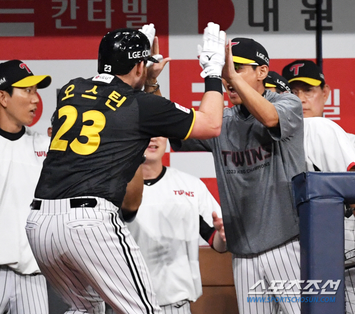 최초 30HR-100RBI. 'LG의 평생 소원' 진짜 거포 탄생. '효…