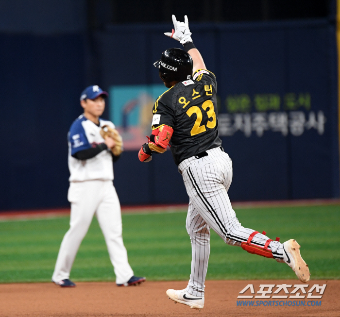 최초 30HR-100RBI. 'LG의 평생 소원' 진짜 거포 탄생. '효…