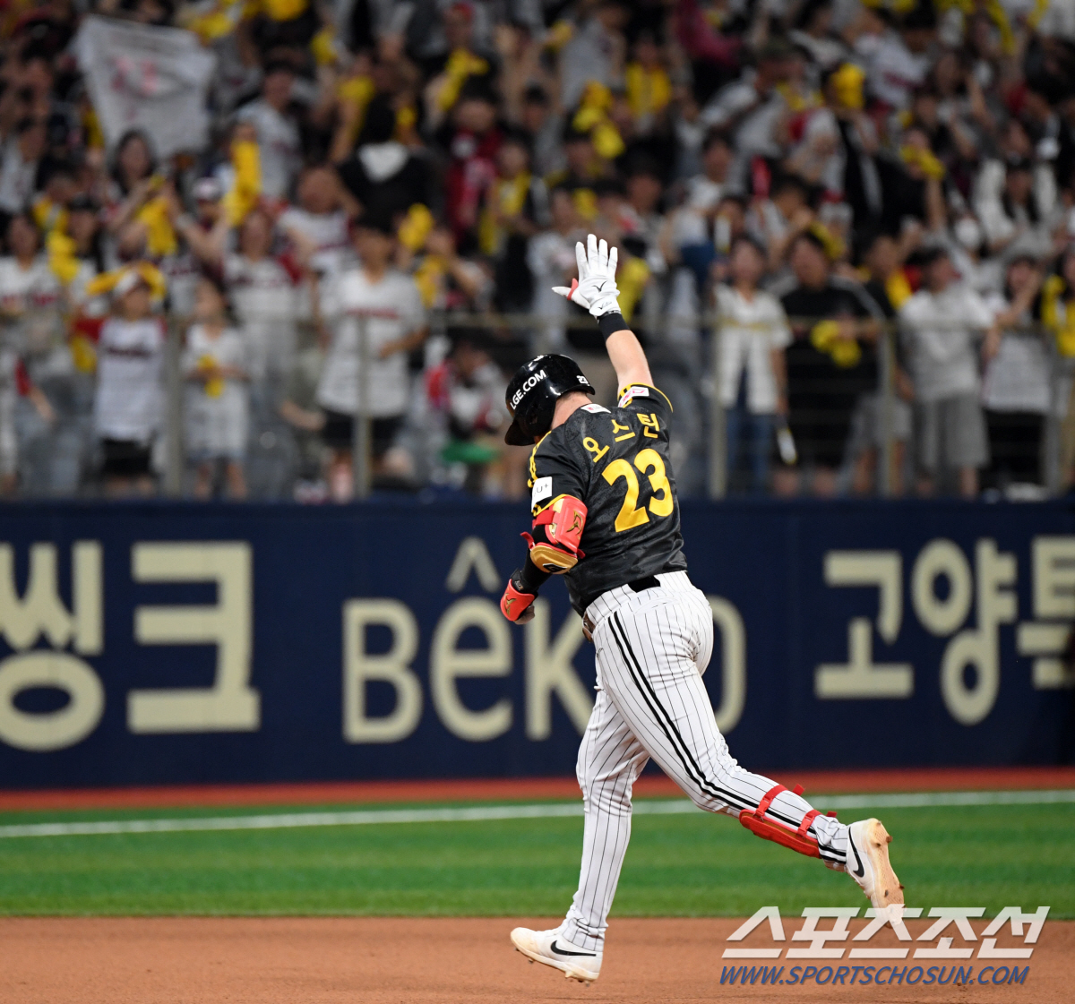 최초 30HR-100RBI. 'LG의 평생 소원' 진짜 거포 탄생. '효…