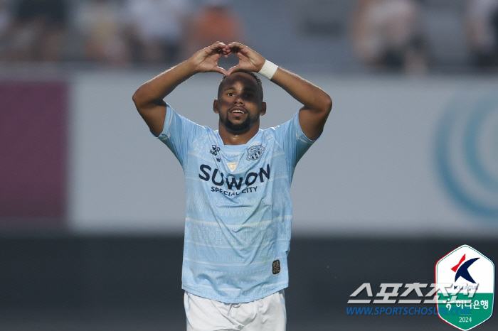 "'슈퍼크랙'안데르손 2골1도움"수원FC,제주에 5-0대승!2연승X3위 …