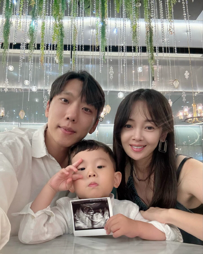 김보미♥윤전일, 둘째 임신 고백 "태명은 또쿵이...하늘이 준 선물"