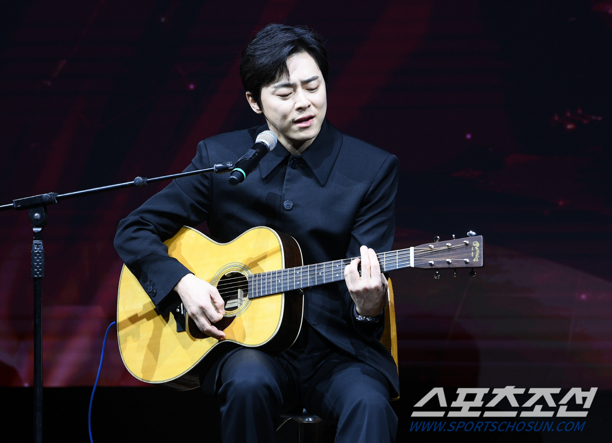 '신인가수 조정석' 조정석 "♥거미, 냉정한 평가 속 무한 지지…가장 힘…