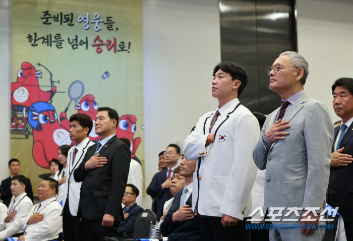 "파리패럴림픽 팀코리아 파이팅!" 유인촌 문제부장관,28일 개회식 참석.…