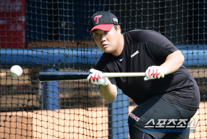 '범바오' 김범석 1군 컴백. 염갈량 "내일 1루수로 선발 출전" 예고[…