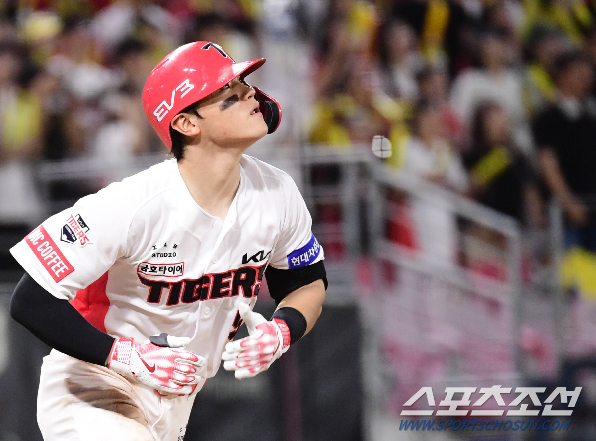 "30-30보다 더 의식 중" 천재도 욕심 숨기지 않은 이 기록, 이제 …