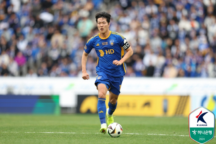 A매치 111경기→의리 축구 논란, '베테랑 수비수' 김영권 "증명하겠다…