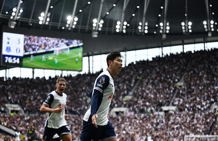 'BBC+EPL 이주의 팀 선정' 의심 날려 버린 손흥민, 뉴캐슬전서 두…