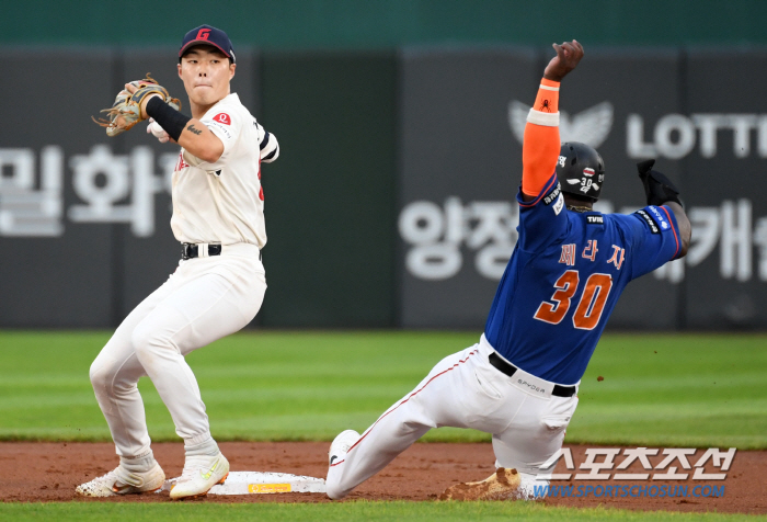 "이제는 잡아줘야죠"…성장 믿었다, 그만큼 뼈아팠던 연속 실책 실점
